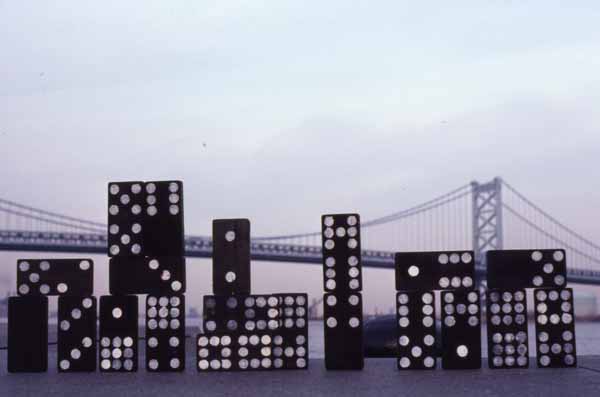 Installation A few thoughts on people and numbers Zoras Garden Lore Stephan